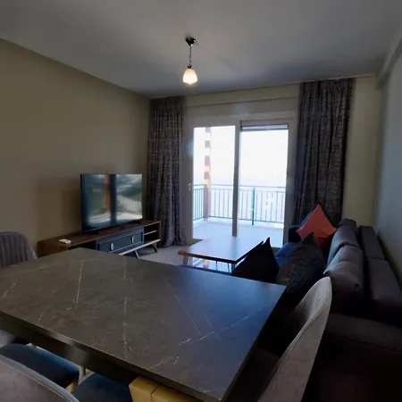 Apartmán With The Pool And Sea View, As You Can Have A Pleasant Time On Your Balcony
