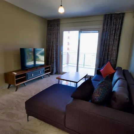 Apartmán With The Pool And Sea View, As You Can Have A Pleasant Time On Your Balcony *